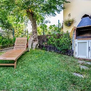 Сasa de vacaciones Martina Bungalow With Garden, Bbq, And Pools 